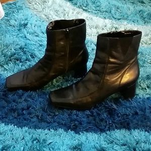 Nine West boots 8.5